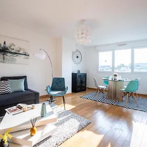  Appartement Immotovo - Moderne - Paris 8 Min - Parking - Netflix France