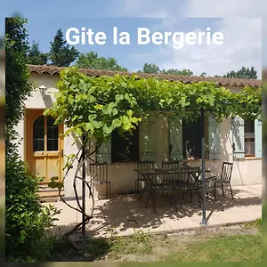  Hébergement de vacances Mas De Guinot France